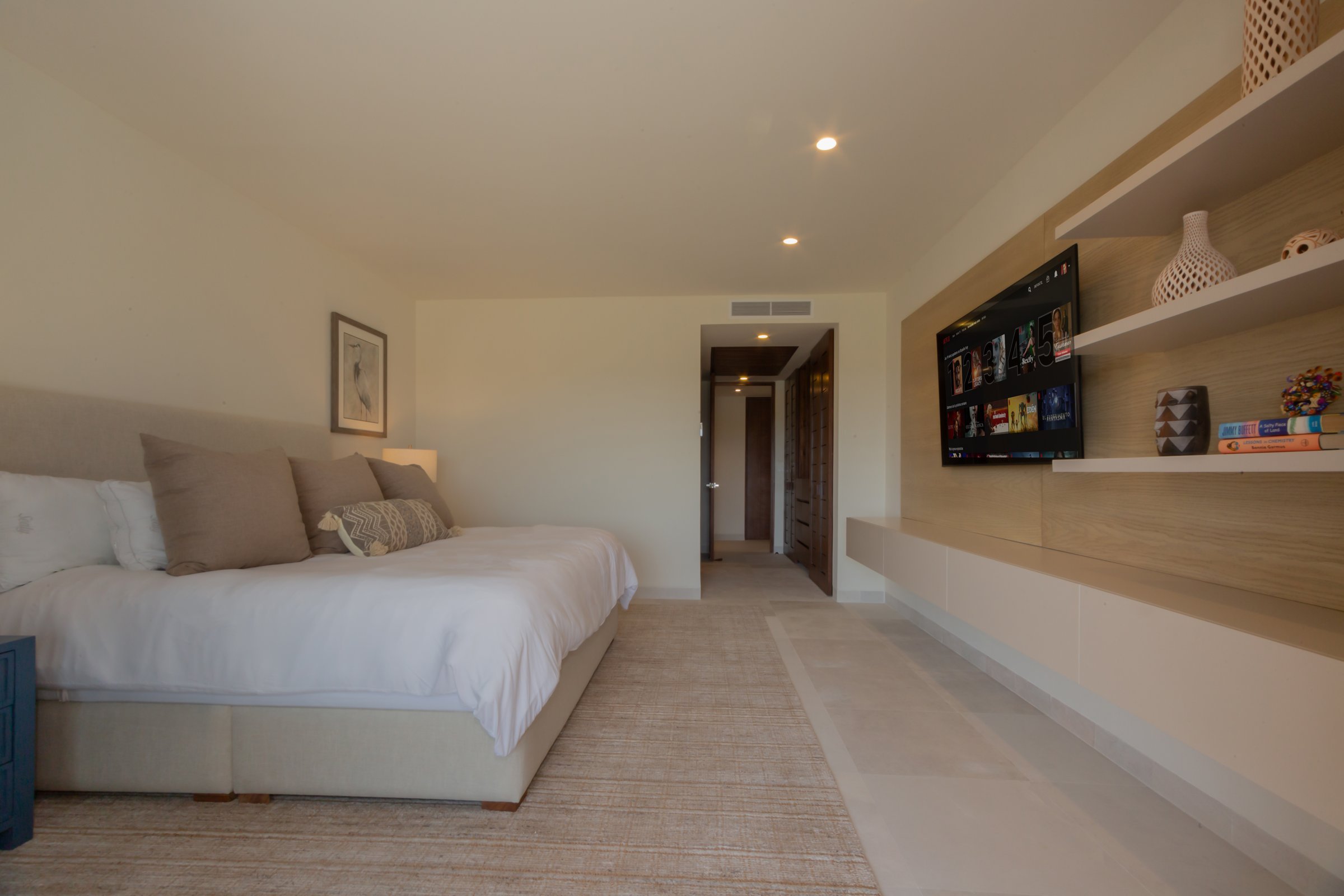 El Encanto #2, El Encanto: photo 2