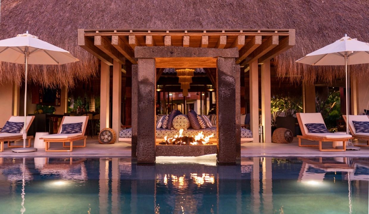 Pacifico Estates #1, Punta Mita: pool and fire pit at dusk